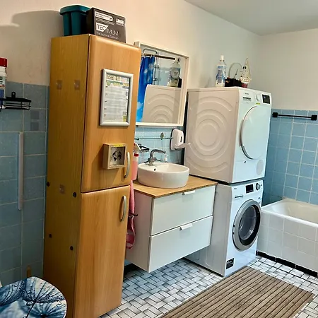 Deine Pension, Double P1, 1-2 Beds, 10qm, Check-in 4pm - 5am 招待所