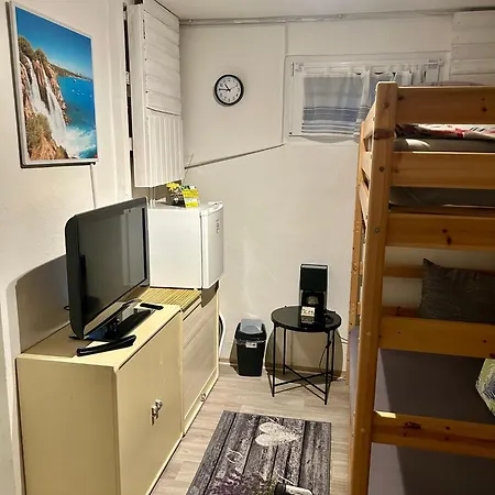 Affittacamere Deine Pension, Double P1, 1-2 Beds, 10qm, Check-in 4pm - 5am Creglingen