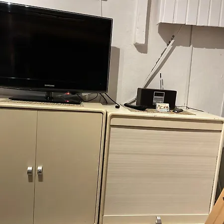 Affittacamere Deine Pension, Double P1, 1-2 Beds, 10qm, Check-in 4pm - 5am *
